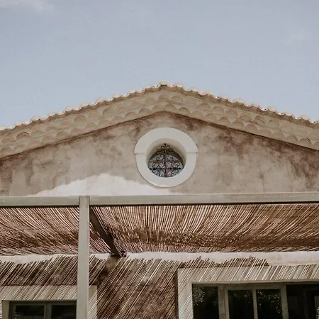 Domaine Sainte Colombe Gasthof *