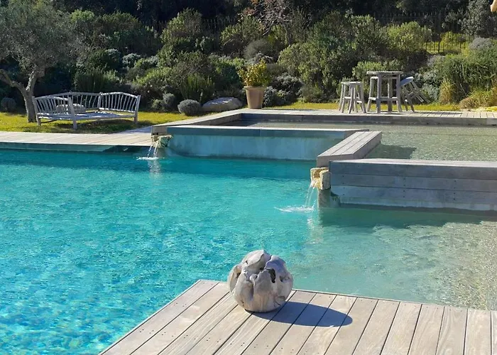 Domaine Sainte Colombe * Saint-Gilles (Gard)
